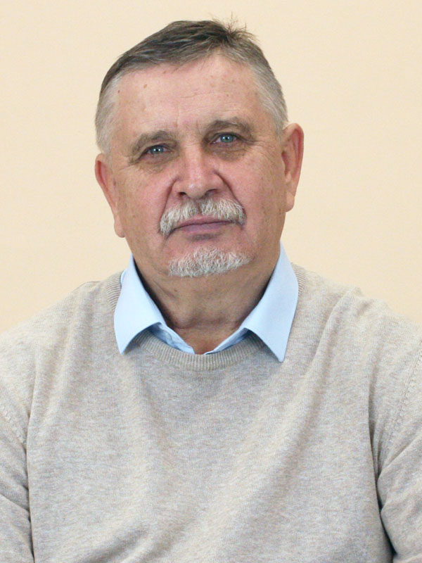 Максимов Игорь Витальевич.